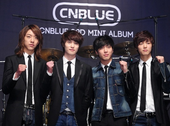 Similar to what CNBLUE did with the creation of the "CNBLUE School", I wish that I could perhaps so the same.